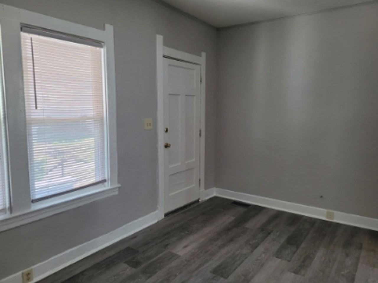 112 Boston Ct - Photo 7 of 20