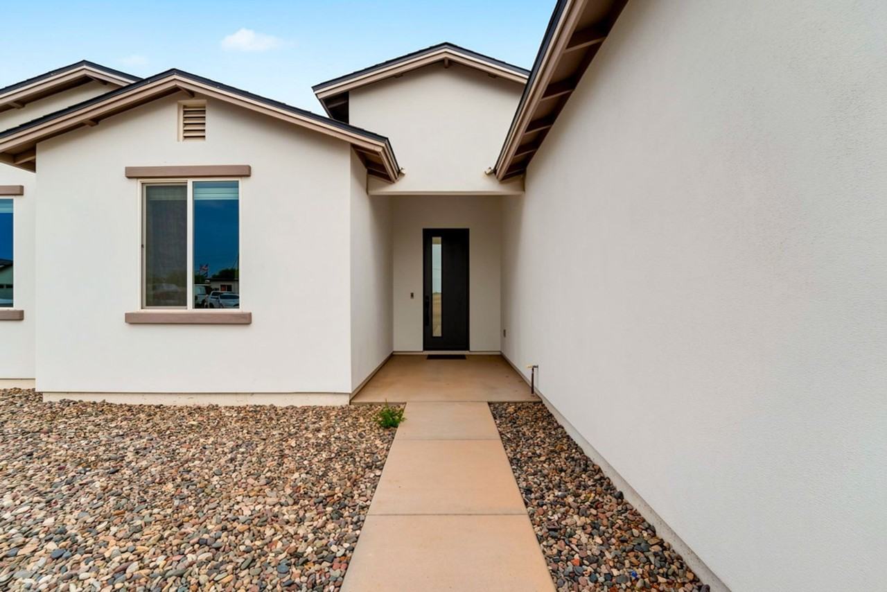 5541 E Santa Rita Dr - Photo 2 of 47