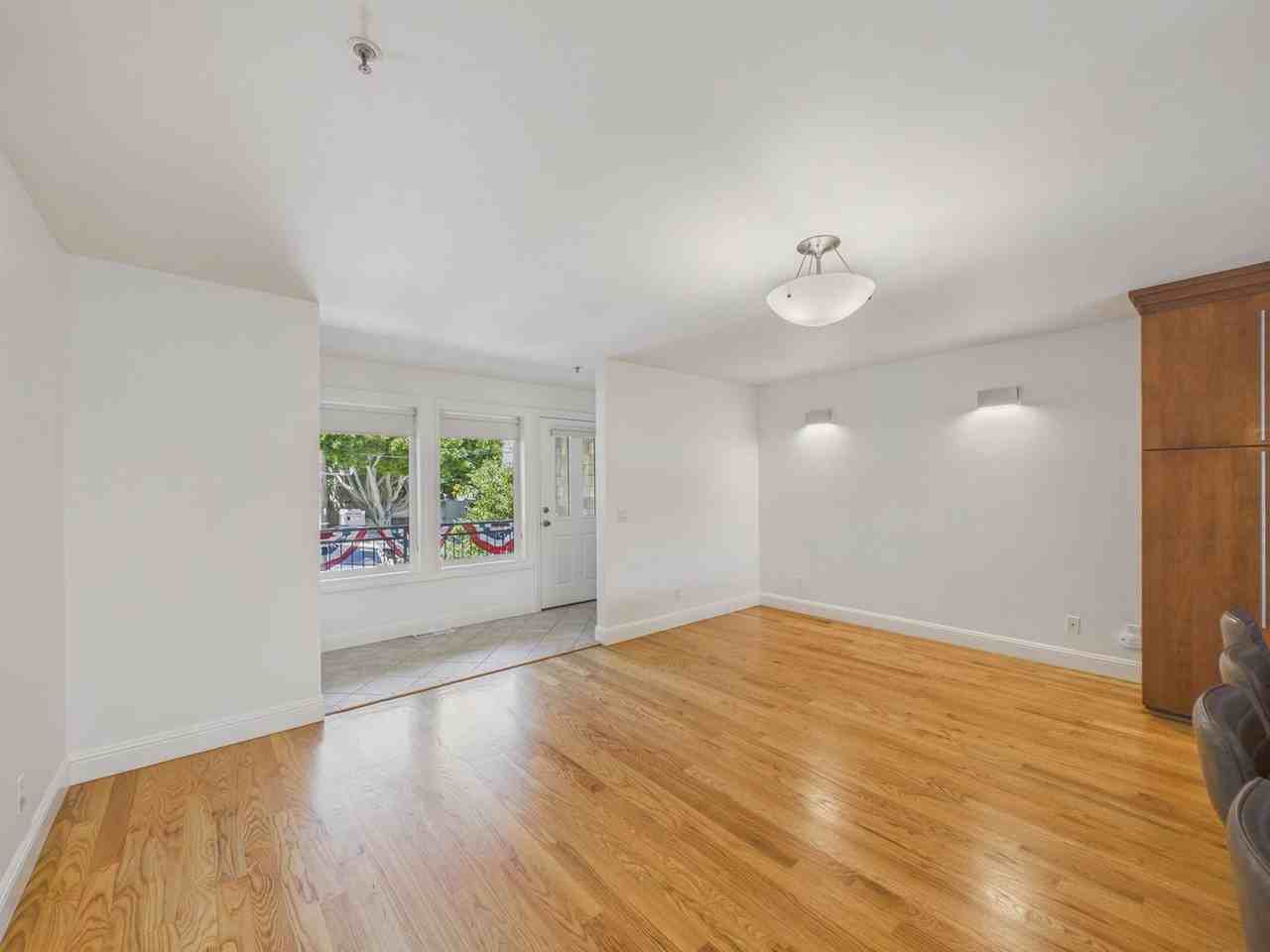 853 De Haro St - Photo 4 of 42