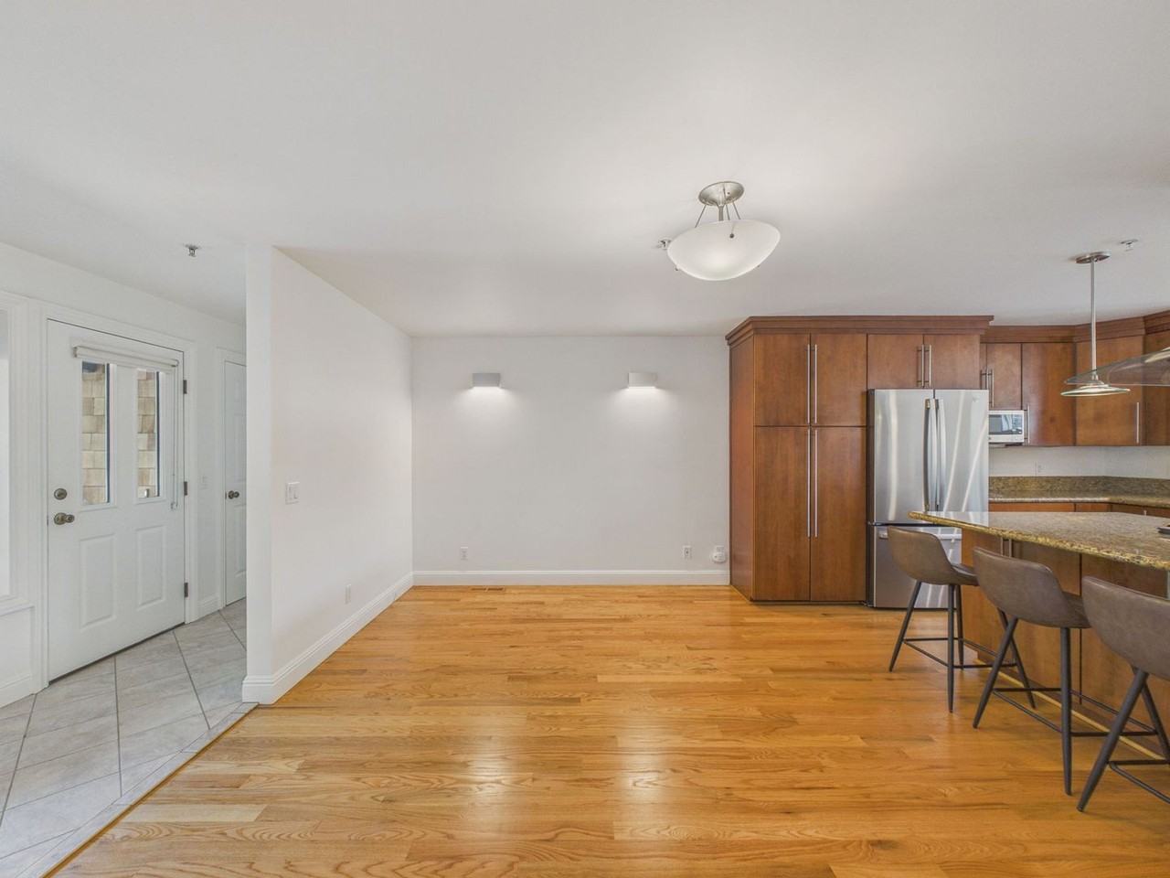 853 De Haro St - Photo 5 of 42