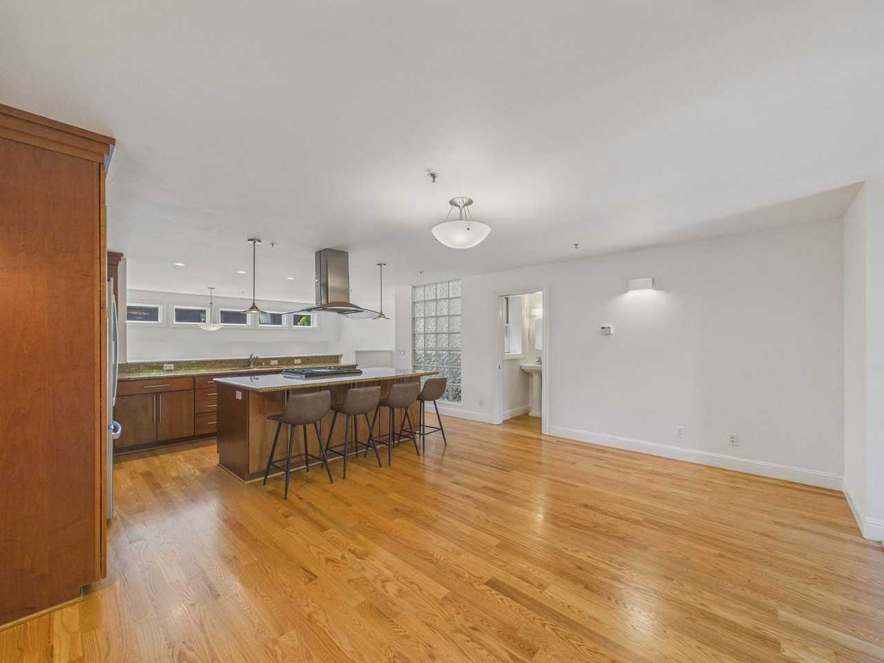 853 De Haro St - Photo 7 of 42