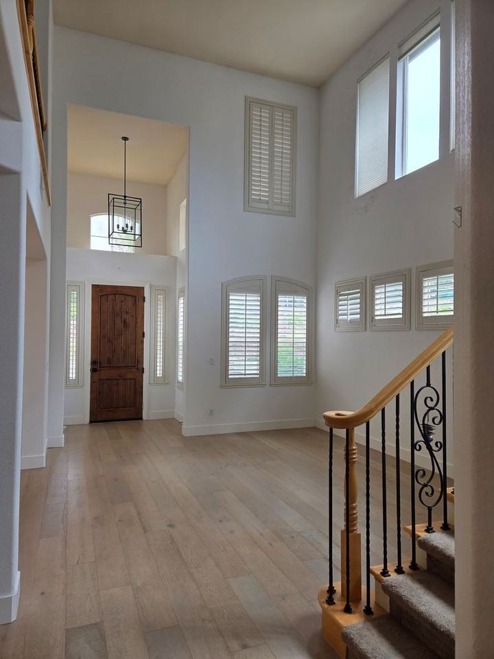 3265 Appian Way - Photo 4 of 28