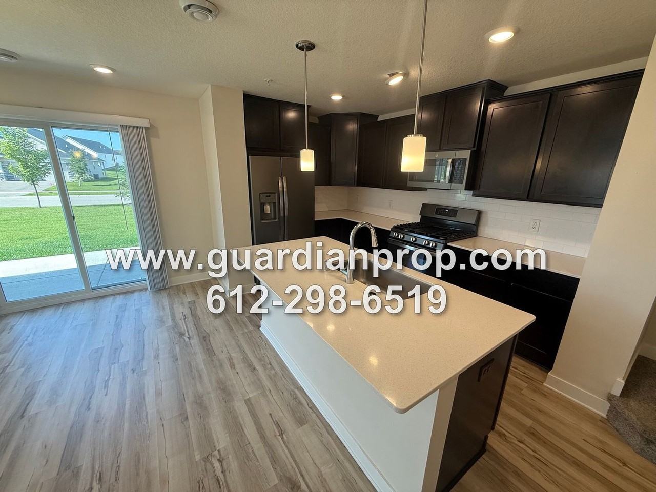6113 Idler Cir S - Photo 4 of 24
