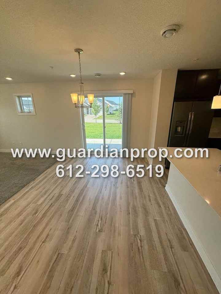 6113 Idler Cir S - Photo 7 of 24