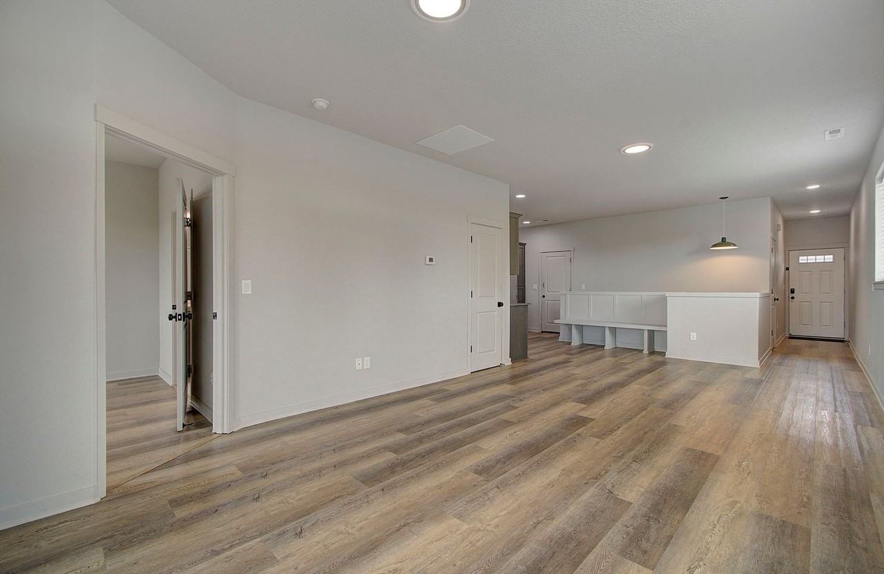 13000 Ne 24th Cir - Photo 2 of 33