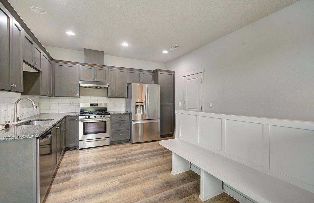 13000 Ne 24th Cir - Photo 6 of 33