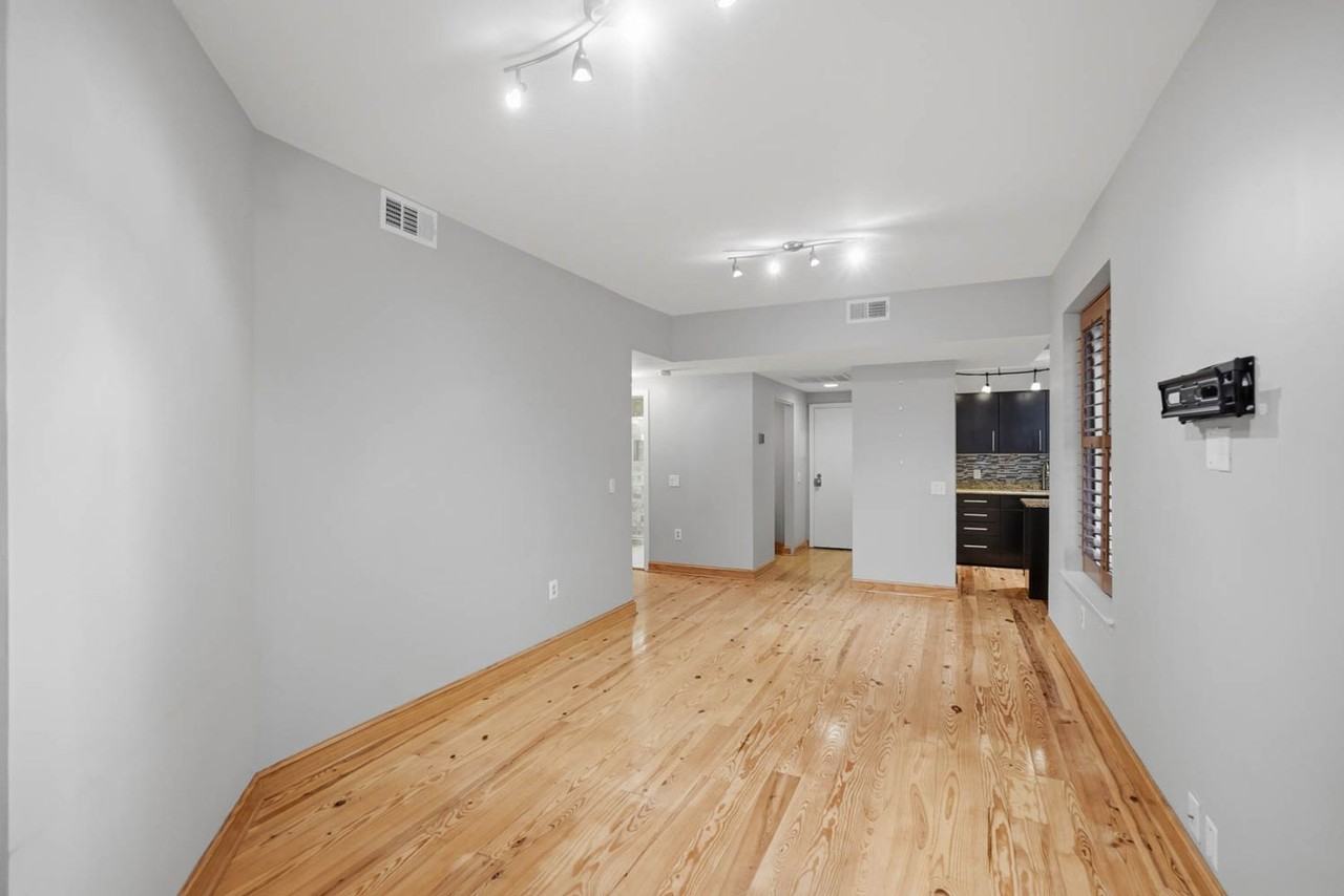 1763 Columbia Rd Nw #307 - Photo 4 of 21