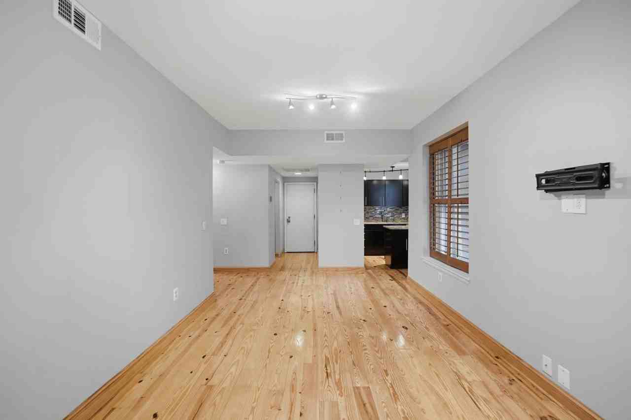 1763 Columbia Rd Nw #307 - Photo 7 of 21
