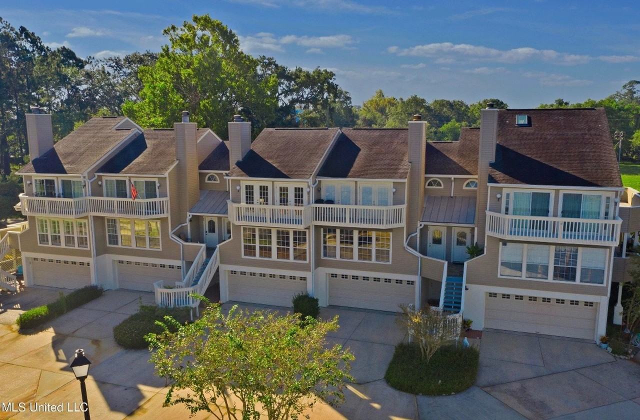 717 Bienville Blvd #B2 - Photo 3 of 33