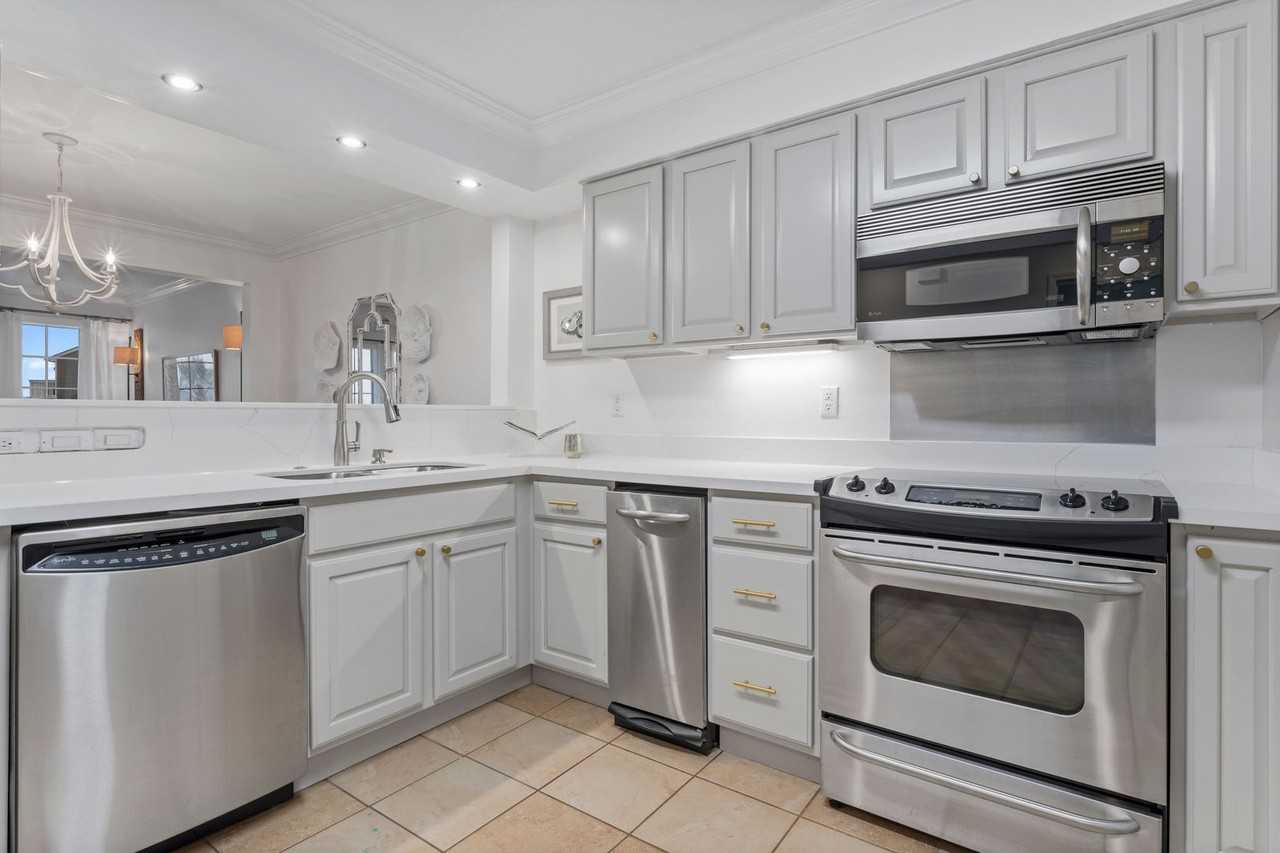 717 Bienville Blvd #B2 - Photo 7 of 33