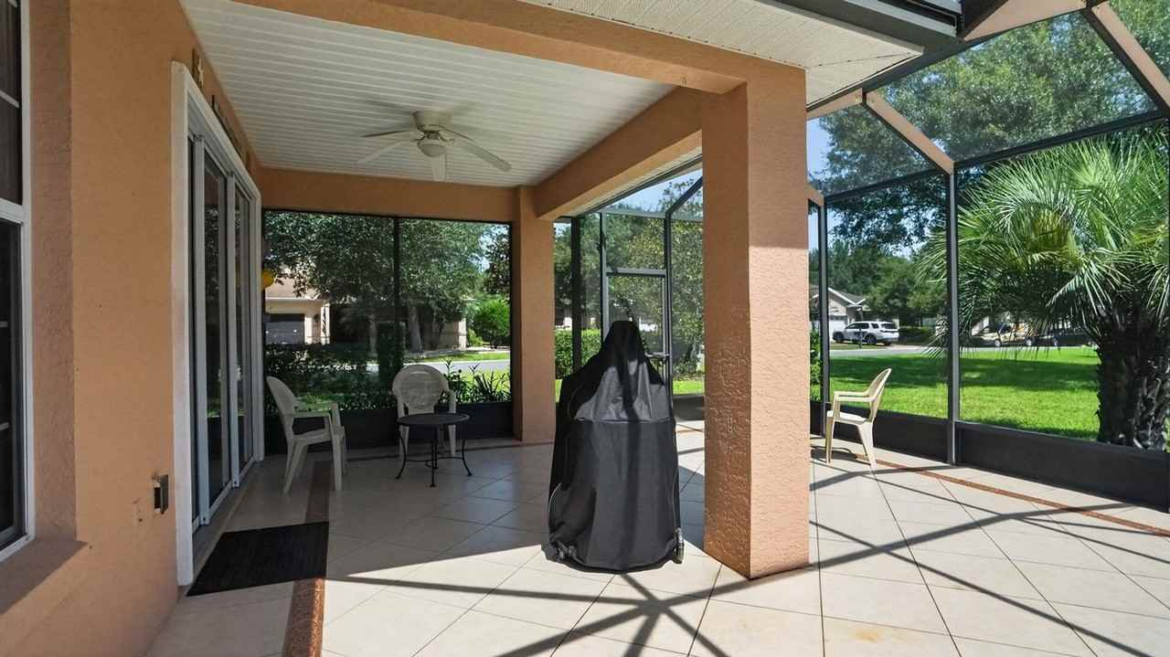 8525 Sw 86th Ter - Photo 2 of 36