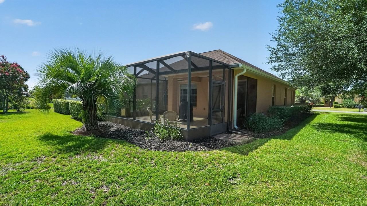 8525 Sw 86th Ter - Photo 5 of 36