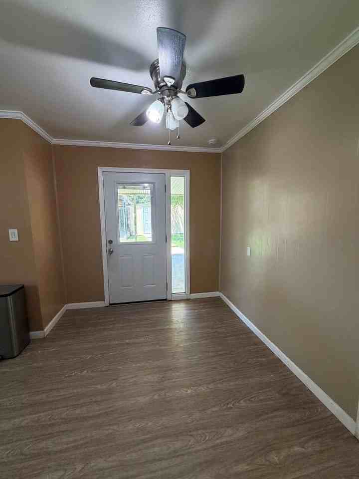 1591 N Delno Ave - Photo 3 of 18