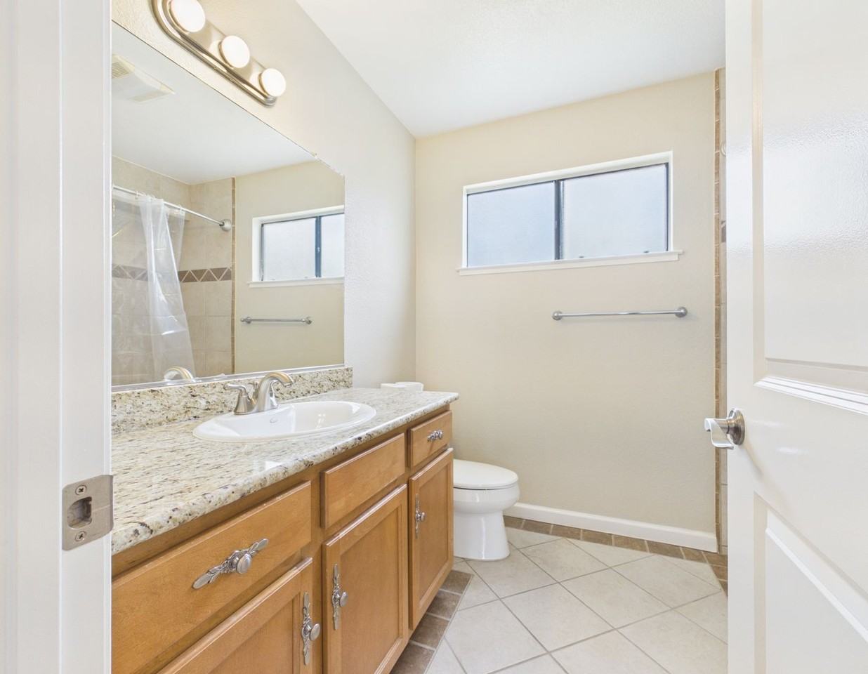 300 Glenwood Cir #265 - Photo 5 of 11