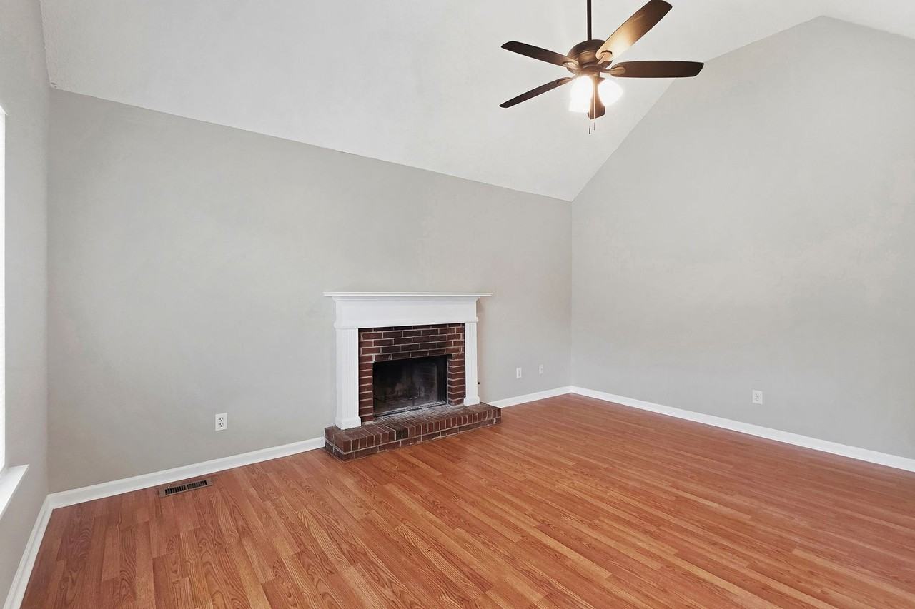 3006 Mistymorn Trce - Photo 5 of 27