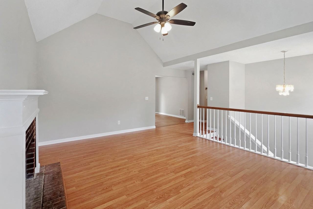 3006 Mistymorn Trce - Photo 6 of 27