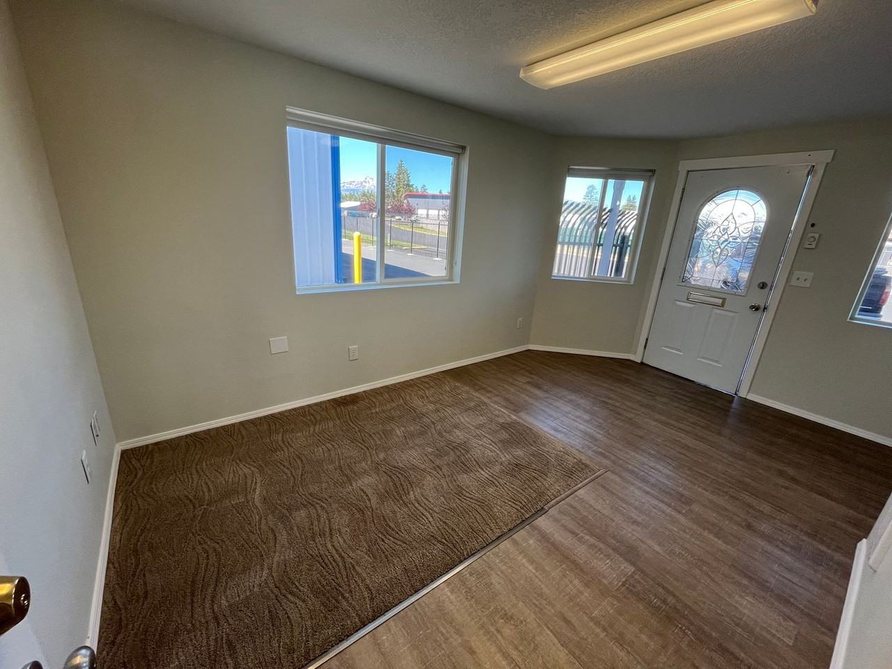 157 W Sisters Park Dr - Photo 2 of 13