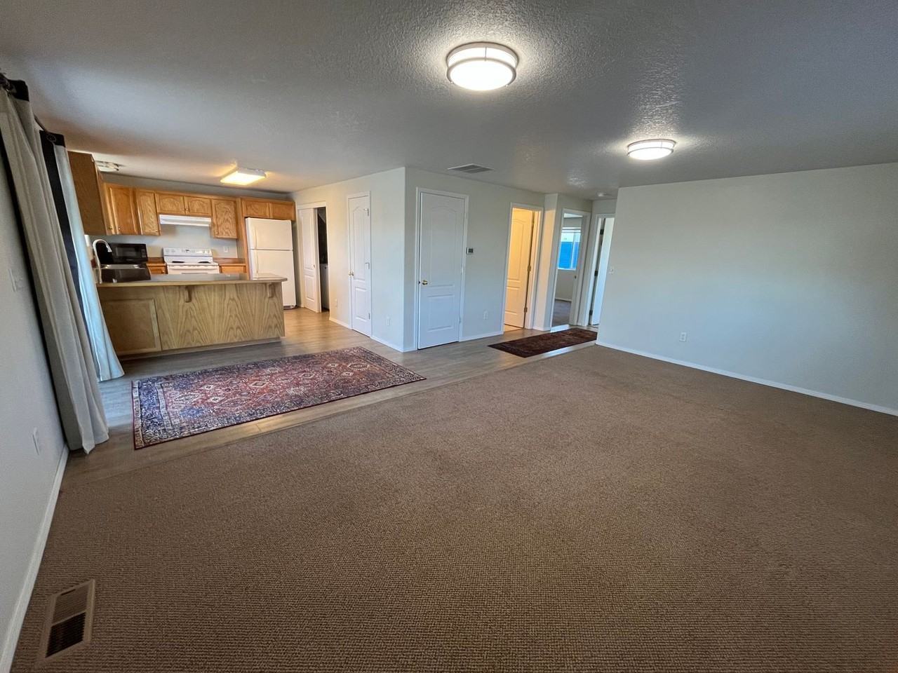 157 W Sisters Park Dr - Photo 4 of 13