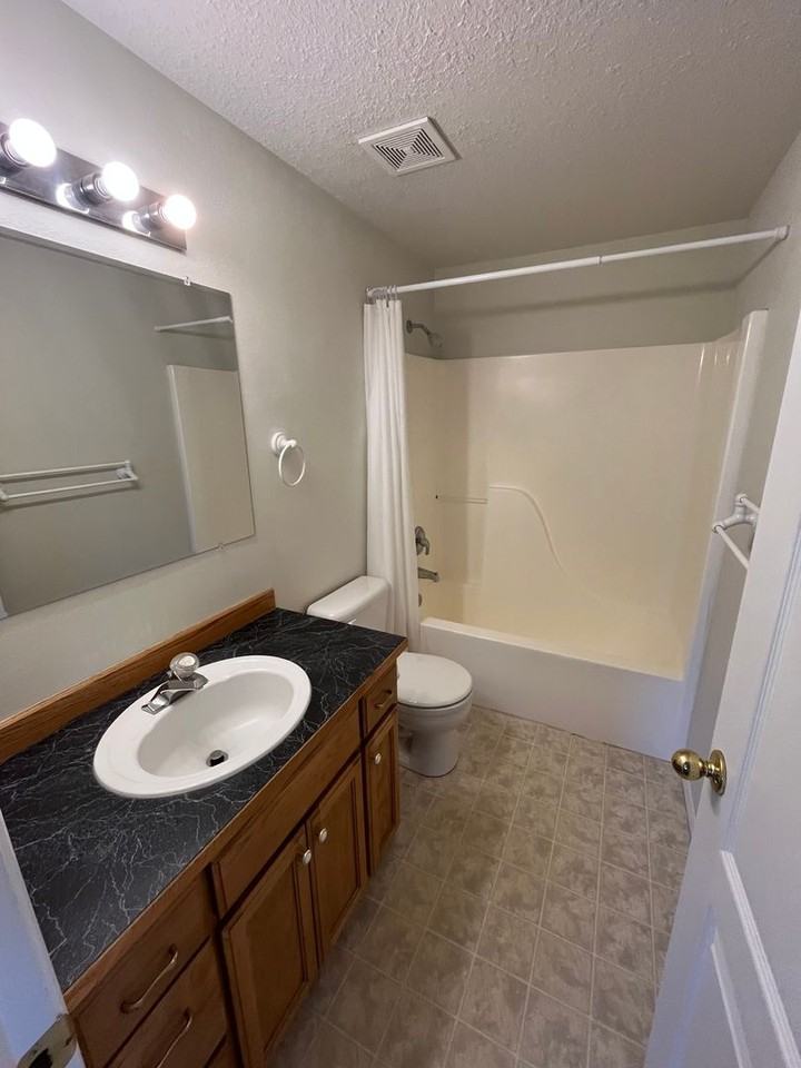 157 W Sisters Park Dr - Photo 7 of 13