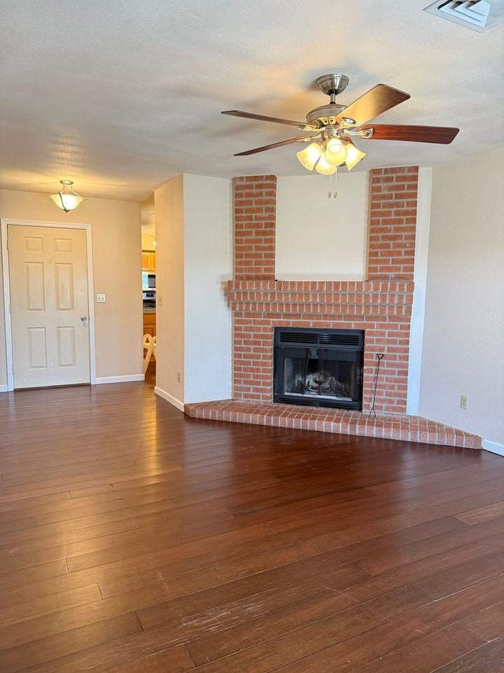 1342 S Sunset Dr - Photo 4 of 14