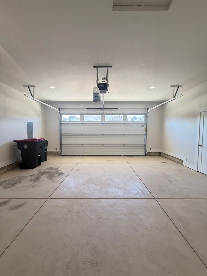 3145 Monaco Ct - Photo 7 of 21