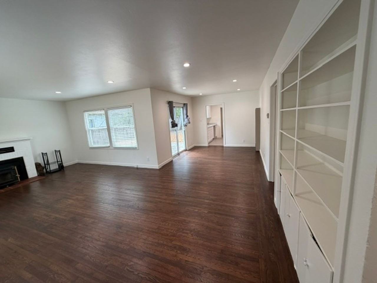 2009 Orchard St - Photo 4 of 27