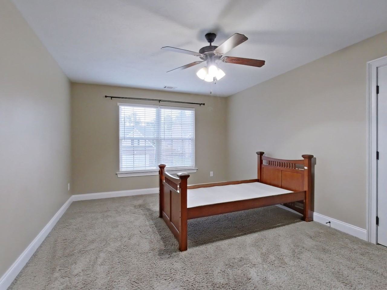 611 Baldwin Pl - Photo 6 of 29