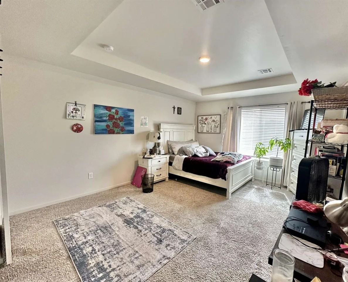 1210 San Carlos St - Photo 2 of 38