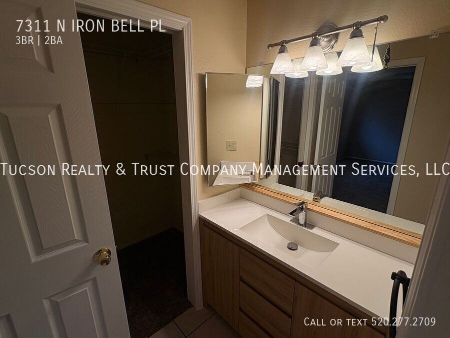 7311 N Iron Bell Pl - Photo 7 of 21