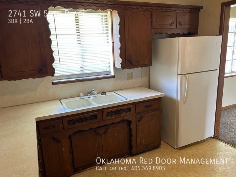 2741 Sw 54th Pl - Photo 2 of 22