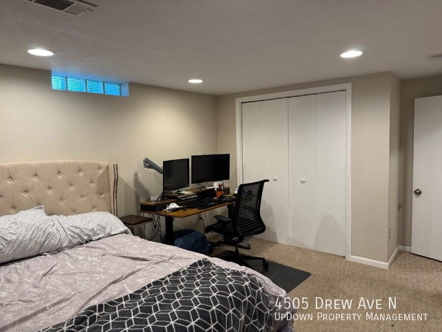 4505 Drew Ave N - Photo 5 of 5
