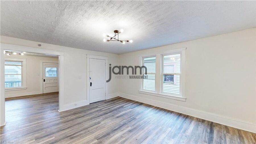 1851 W 52nd St - Photo 6 of 20