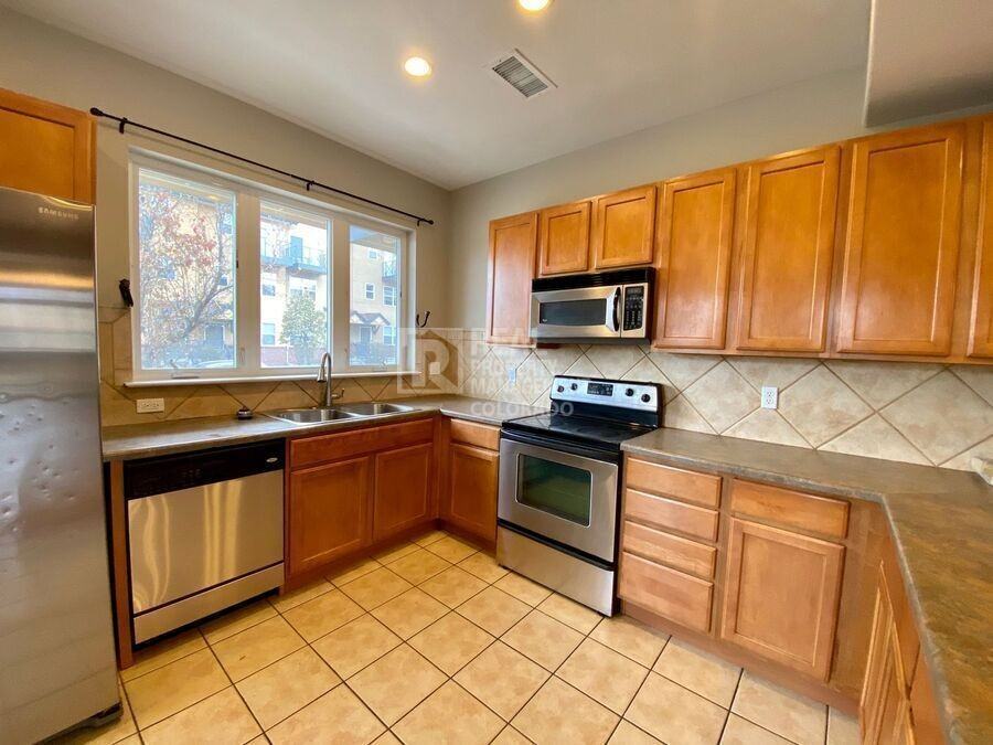 14951 E Gill Ave #E - Photo 5 of 21