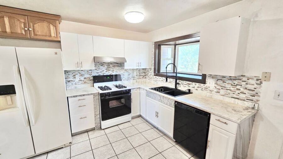 15502 E Bails Dr - Photo 4 of 15