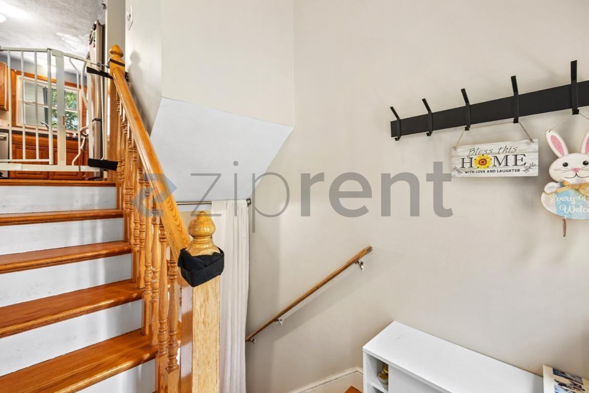 12 Thomas St - Photo 4 of 26