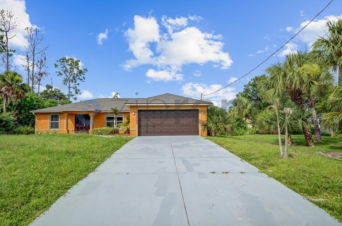 2665 Parasol Ln - Photo 2 of 20