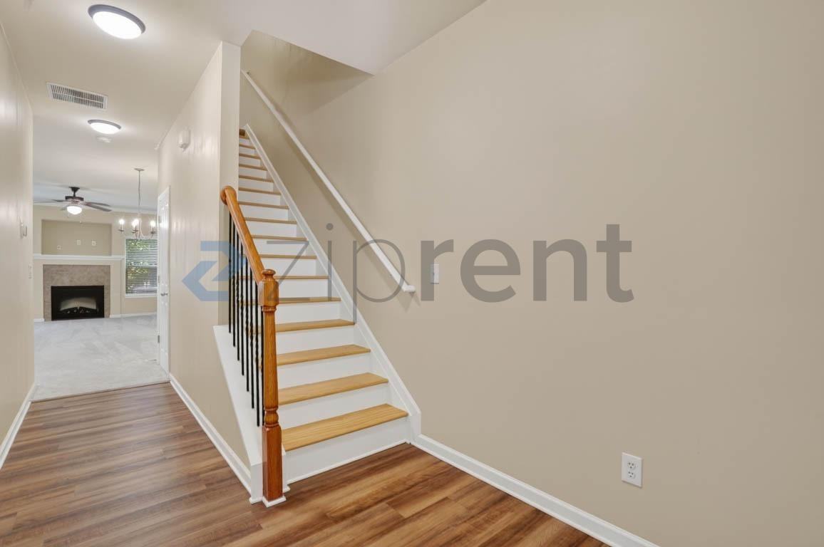 2854 Ridgeview Dr Sw - Photo 4 of 34