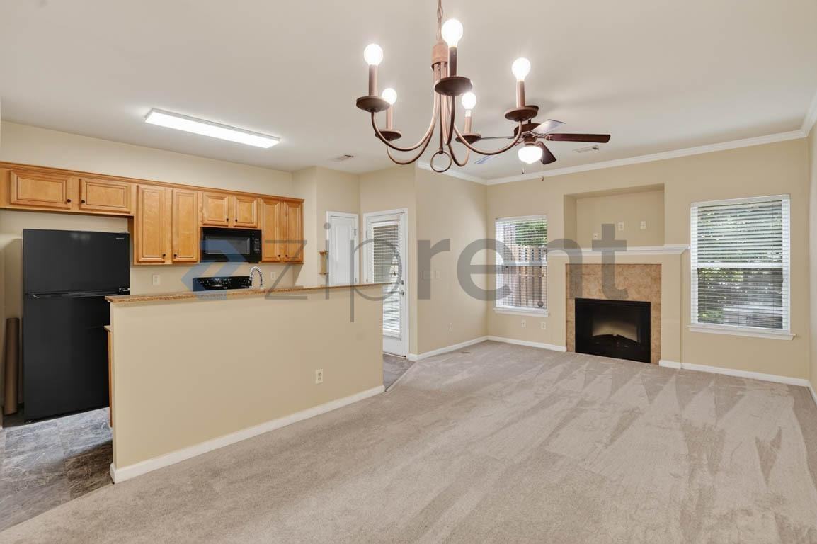 2854 Ridgeview Dr Sw - Photo 5 of 34