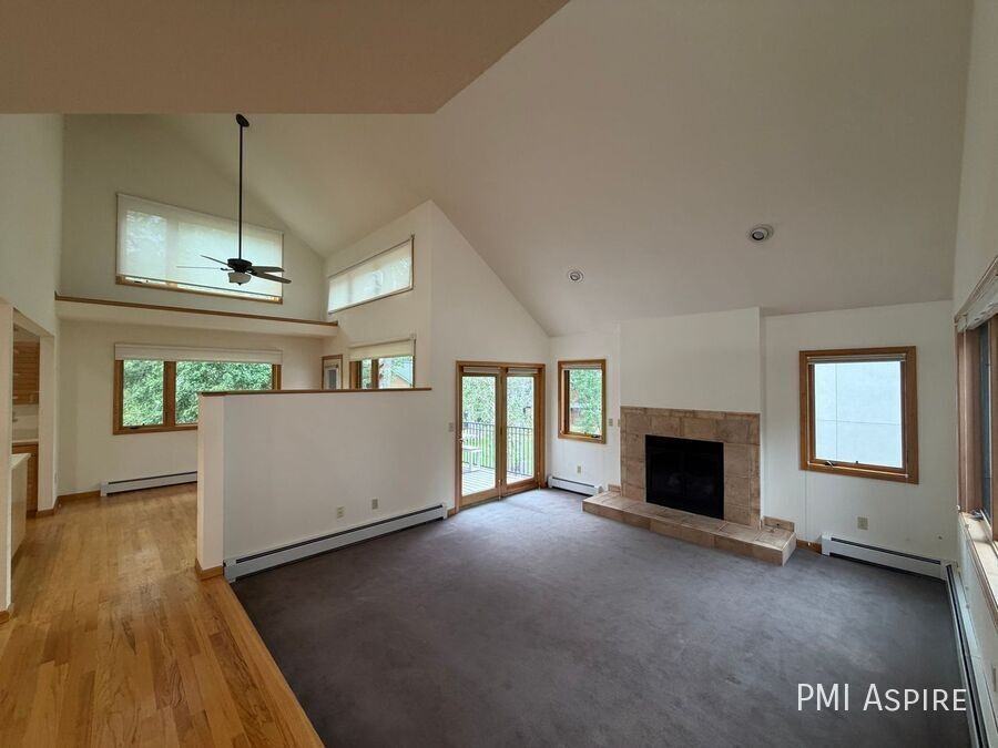 1940 Tincup Ct - Photo 3 of 32