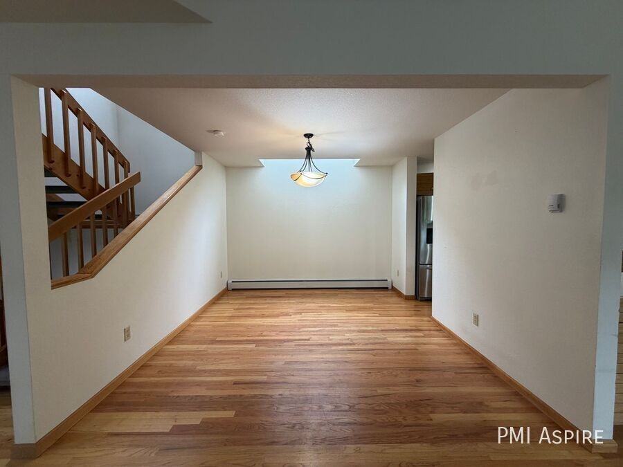 1940 Tincup Ct - Photo 5 of 32
