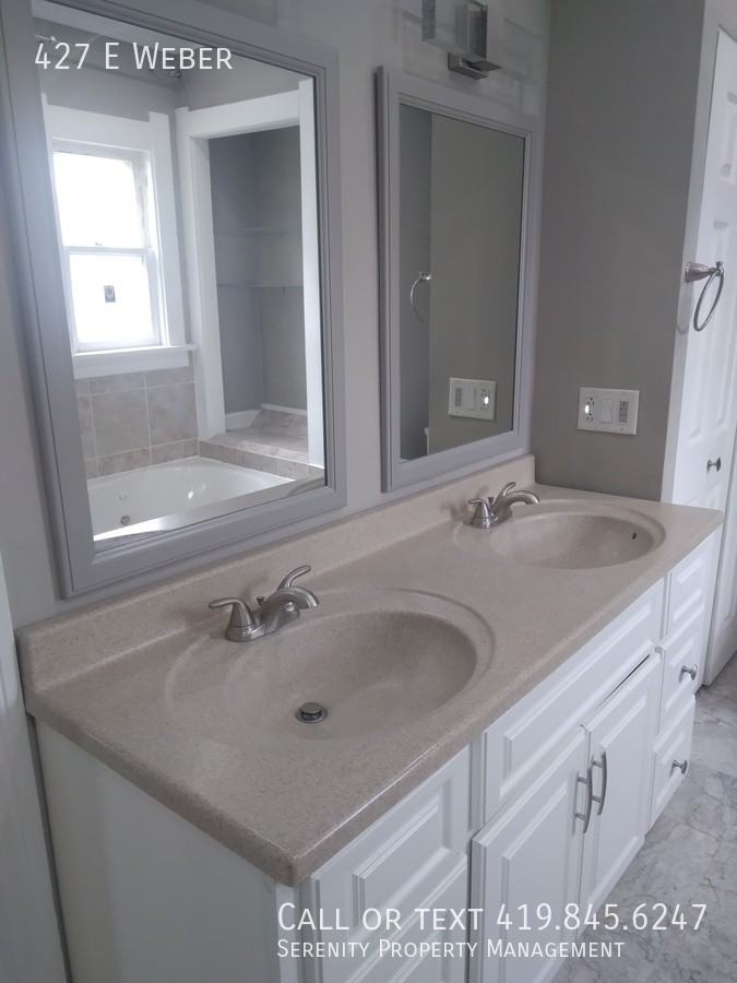 427 E Weber St - Photo 6 of 16