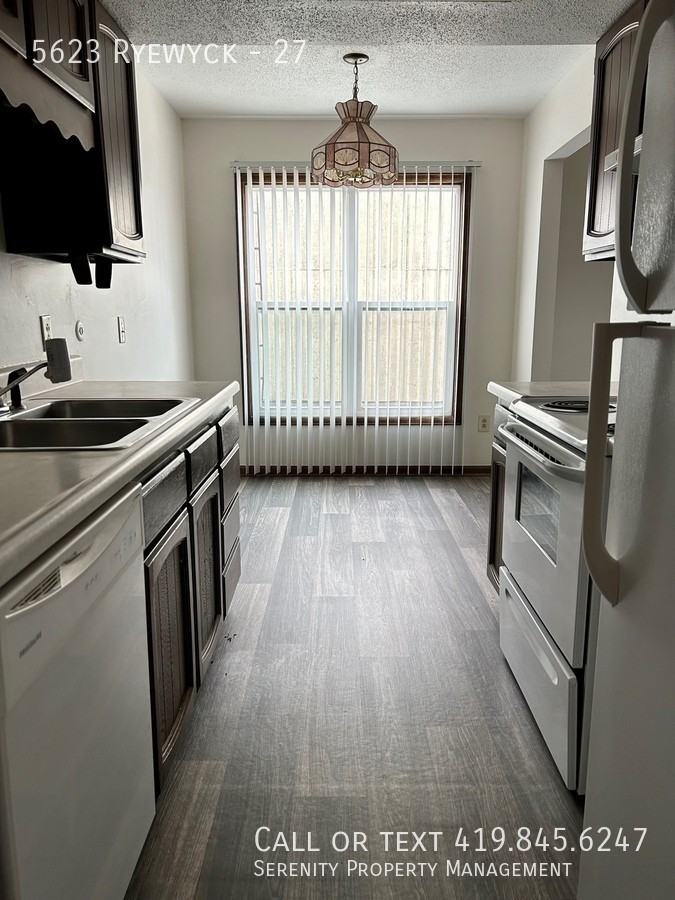 5623 Ryewyck Dr #27 - Photo 3 of 11