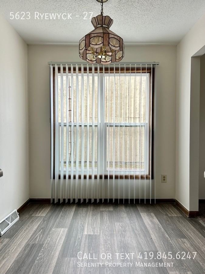 5623 Ryewyck Dr #27 - Photo 4 of 11