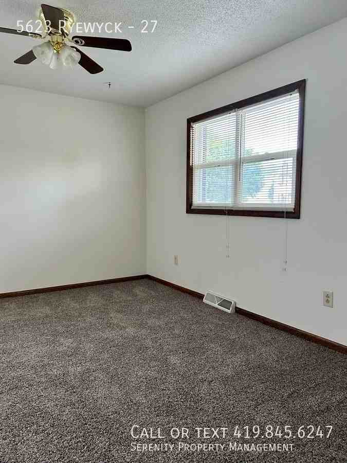 5623 Ryewyck Dr #27 - Photo 5 of 11