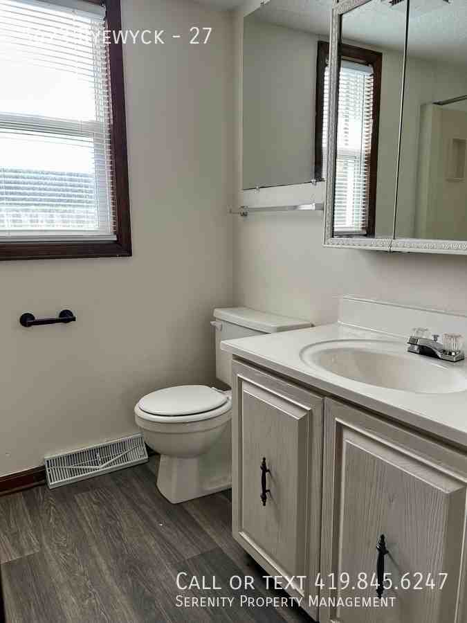 5623 Ryewyck Dr #27 - Photo 7 of 11
