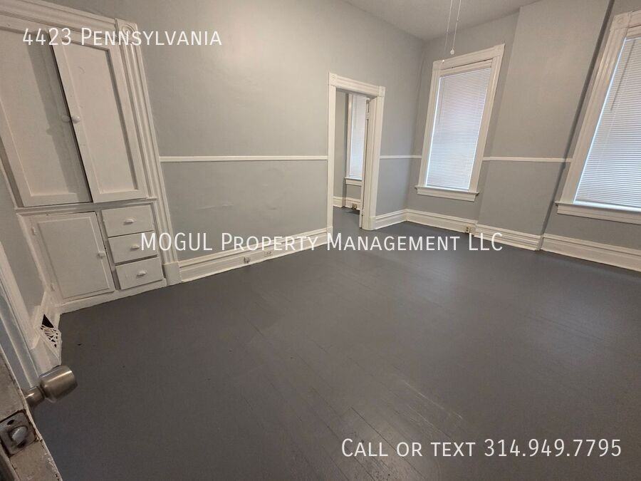 4423 Pennsylvania Ave - Photo 7 of 10