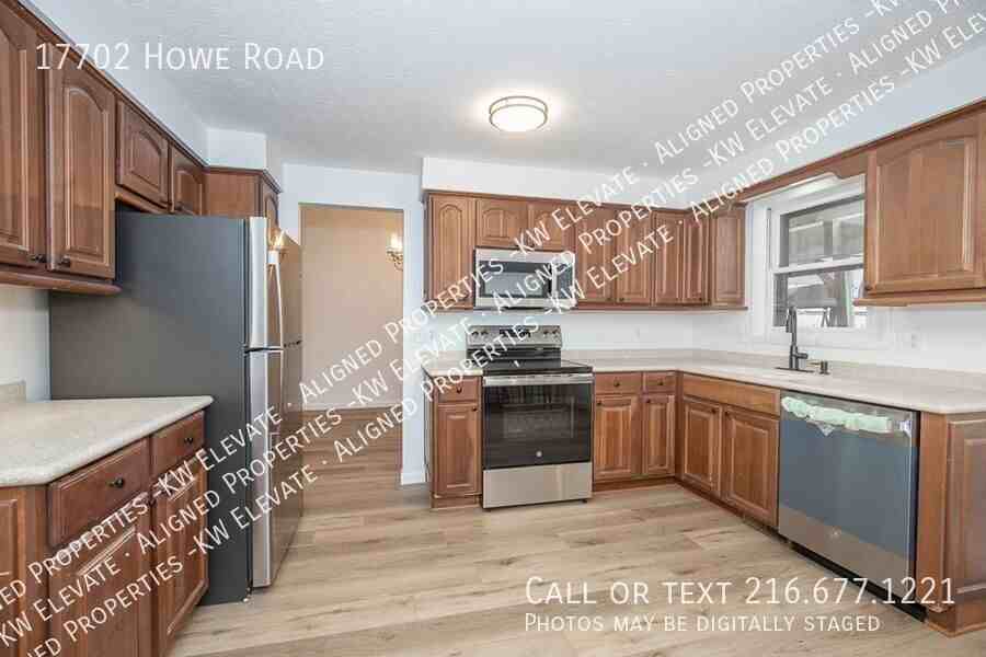 17702 Howe Rd - Photo 5 of 44