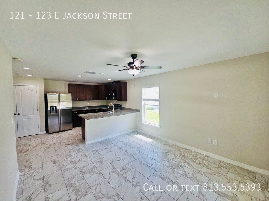 121 - Photo 2 of 14