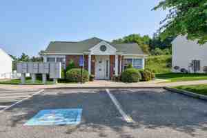 featured image of 400 Heathermoor Dr