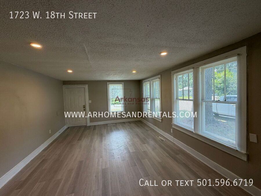 1723 W 18th St - Photo 2 of 16